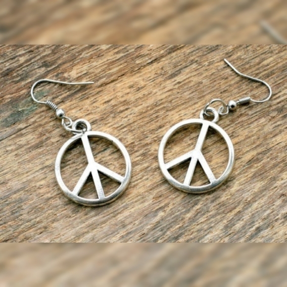 Jewelry - 🔴 SEE NEW LISTING